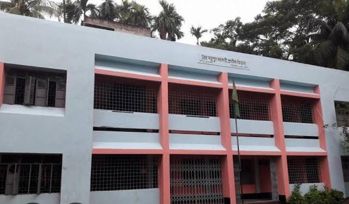 সাতক্ষীরার ১৮৫টি ভোটকেন্দ্রের স্কুল সংস্কারে বরাদ্দ প্রায় ৬৪ লাখ টাকা