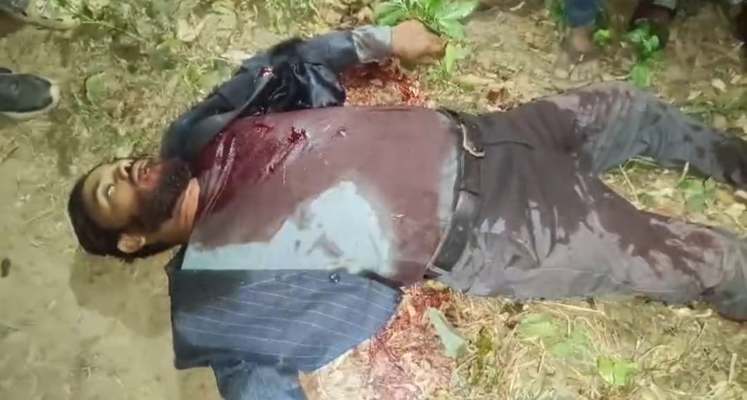 শার্শা বারিপোতা গ্রামে দুর্বৃত্তদের ছুরিকাঘাতে ডাক্তার নিহত।