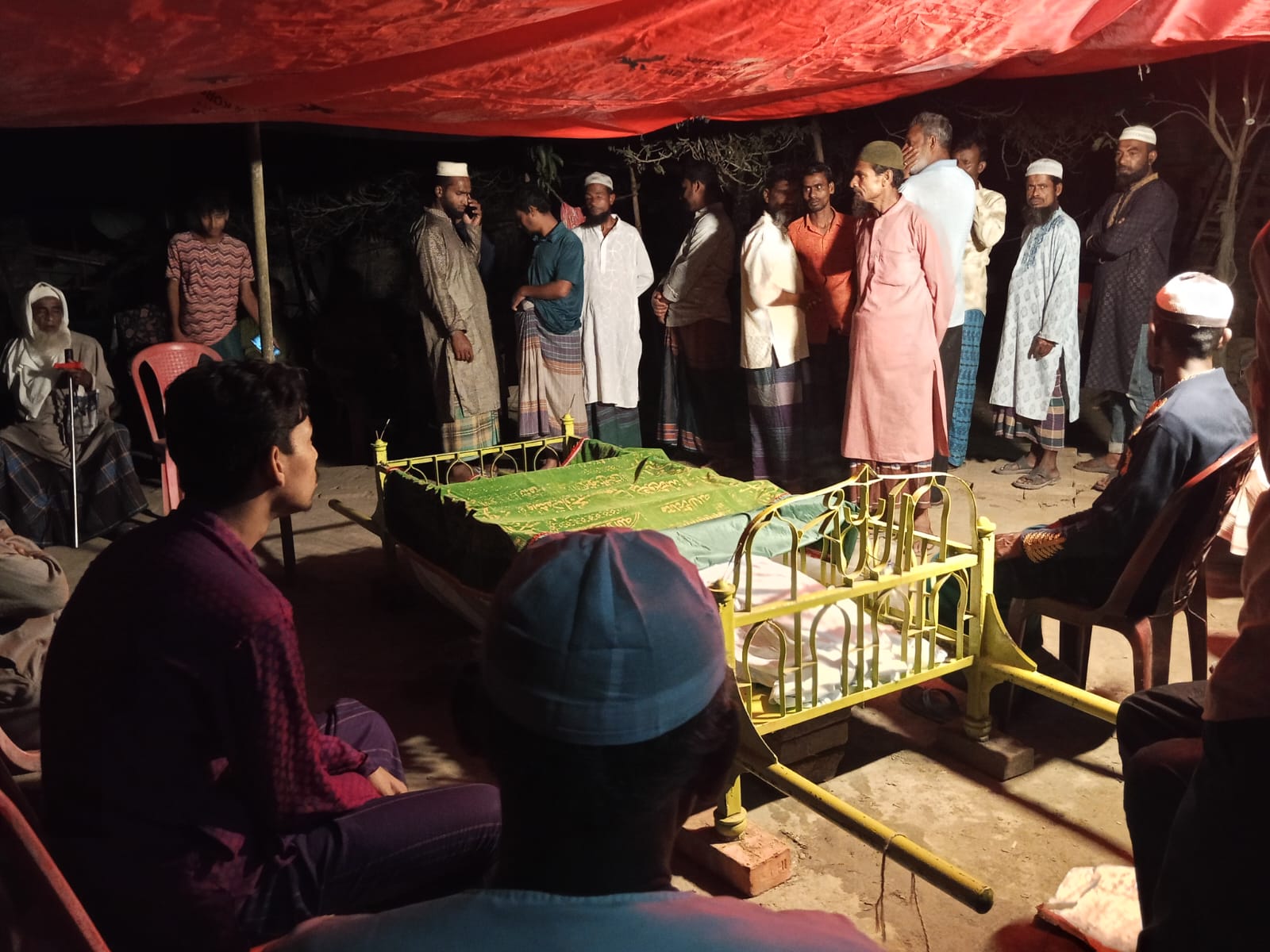 সাতক্ষীরা ধুলিহরে নামাজরত অবস্থায় ব্যবসায়ীর মৃত্যু, এলাকায় শোক