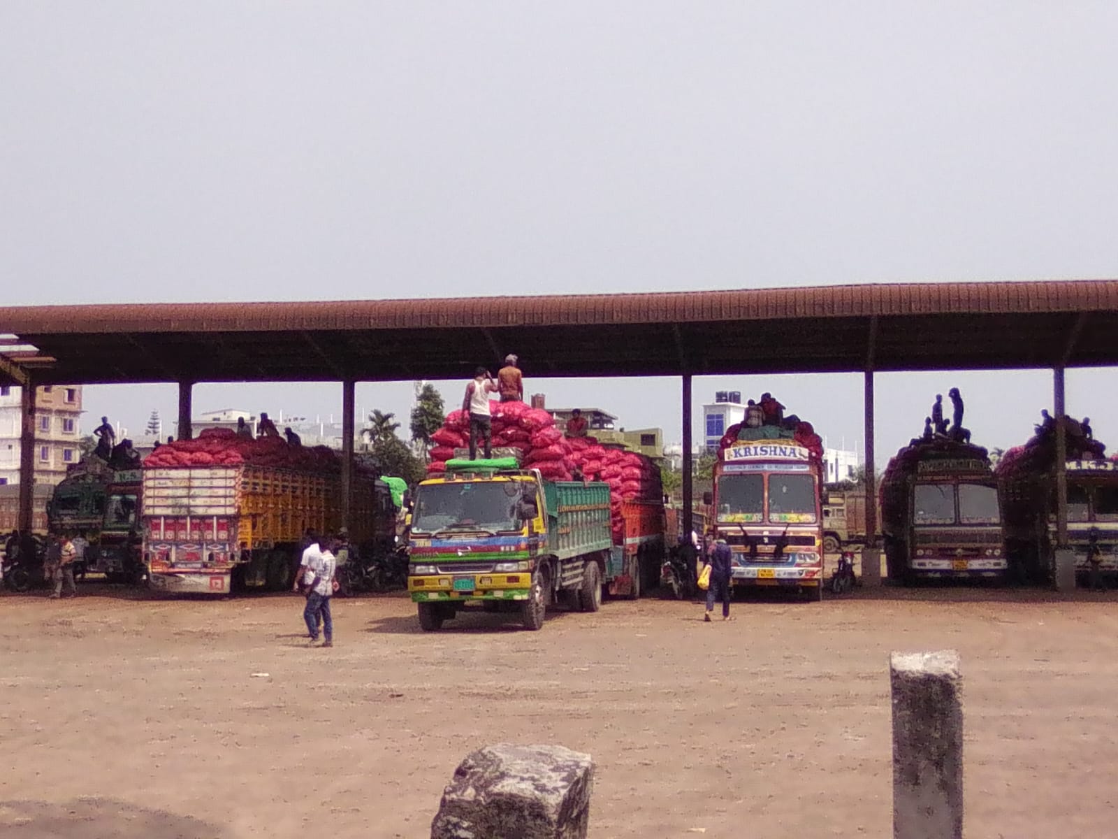 ঈদে ভোমরা স্থলবন্দরে আমদানি -রপ্তানি বাণিজ্য বন্ধ ১০ দিন, স্বাভাবিক থাকবে পাসপোর্ট যাত্রী পারাপার