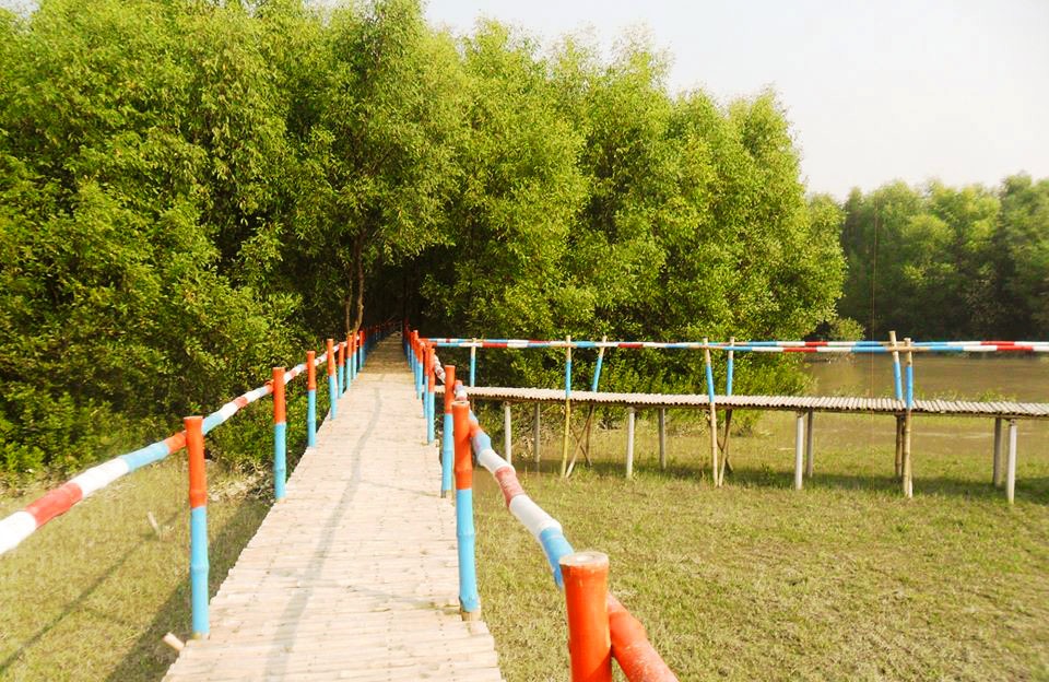 ঈদ ঘিরে পর্যটকদের মুগ্ধ করতে নতুন সাজে রূপসী ম্যানগ্রোভ