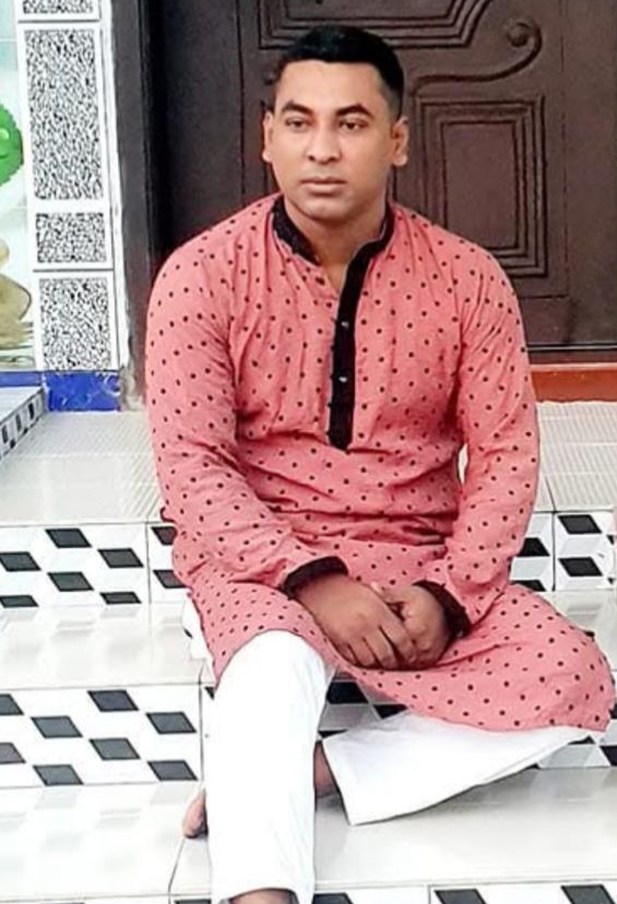 শার্শার গোগার আওয়ামীলীগের নেতা কামাল হোসেন এখন বিএনপির বড় নেতা ।