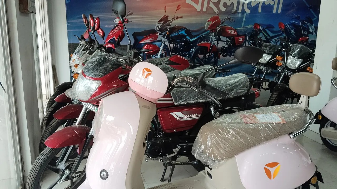 সাতক্ষীরায় ব্যাপক হারে কমেছে মোটরসাইকেল বিক্রি