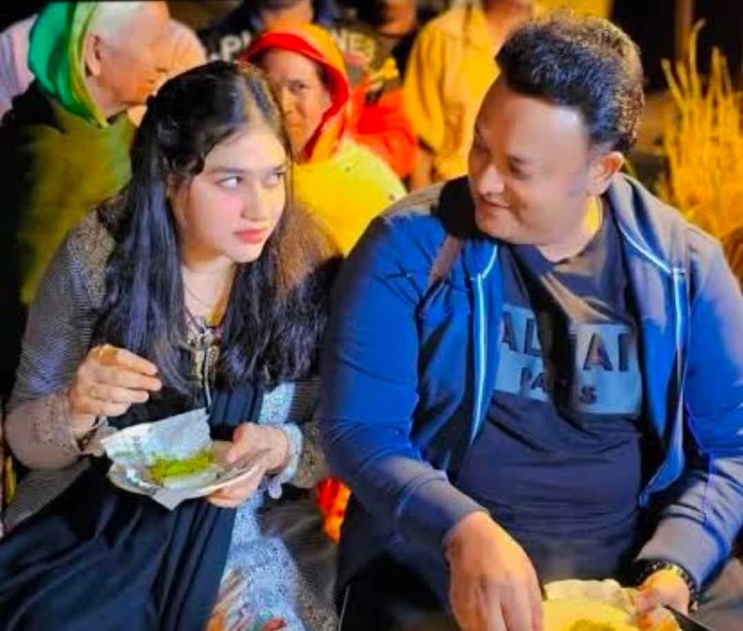 ফেসবুকে স্ট্যাটাস দিয়ে সাবেক সংসদ সদস্য শিবলী সাদিকের স্ত্রীর আত্মহত্যার চেষ্টা