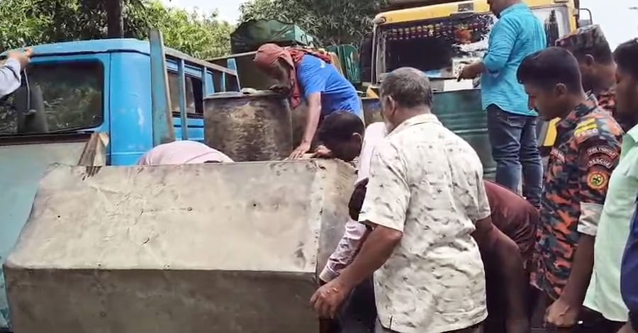 ঘোড়াঘাটে অবৈধ ভাবে মজুদকৃত ১৬৭১ লিটার ডিজেল জব্দ
