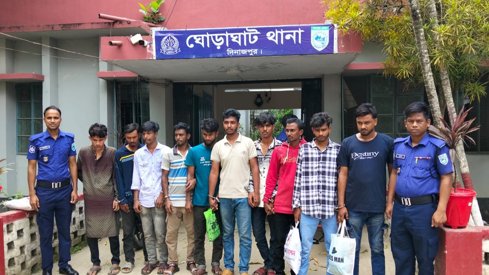 ঘোড়াঘাটে মাদকবিরোধী অভিযান: ৯ জনের কারাদণ্ড, টাপেনটাডলসহ আটক ১