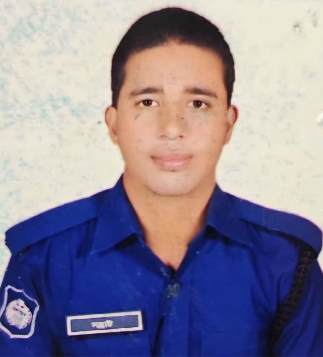 খুলনায় ডিউটিরত অবস্থায় পুলিশ কর্মকর্তা নিহত