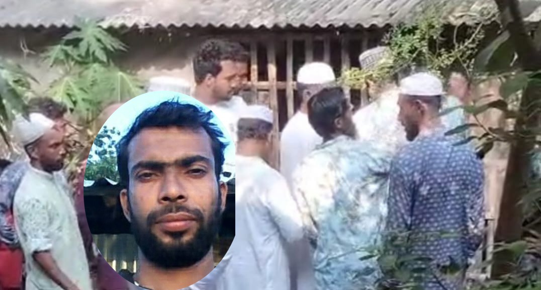 সাতক্ষীরার কালিগঞ্জে বিএনপি নেতার মব সৃষ্টিতে বাড়ীঘর হারালো অধ্যাপিকা