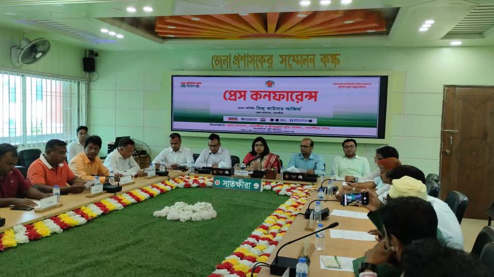 ভূমি সেবা জনগণের দোরগোড়ায় পৌঁছে দেয়ার লক্ষ্য জেলা প্রশাসকের