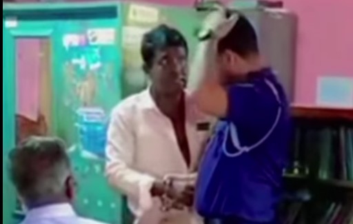 ইসলাম ধর্ম নিয়ে কটূক্তি-সাতক্ষীরায় বল্লী স্কুলের শিক্ষক গৌরাঙ্গ আটক