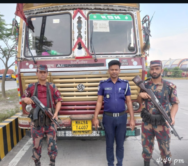 বেনাপোল বন্দর দিয়ে বিস্ফোরক আমদানী।