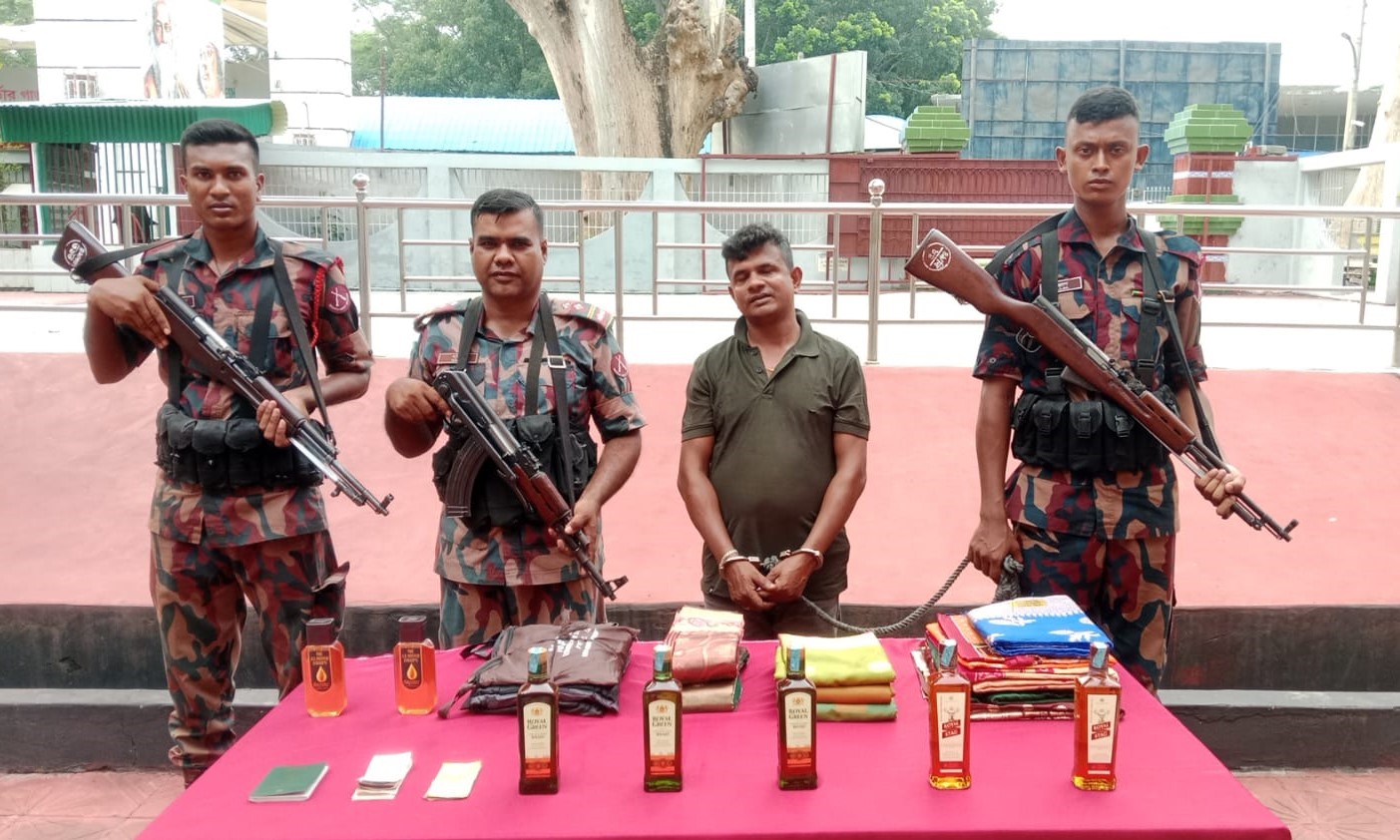 যশোর ব্যাটালিয়ন ৪৯ বিজিবির অভিযানে বিদেশী মদ ভারতীয় পণ্য সহ আটক ১।