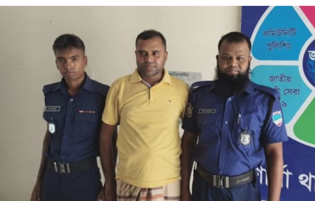 শার্শায় বিয়ের প্রলোভন দেখিয়ে কলেজ ছাত্রীকে ধর্ষণের অভিযোগে যুবক আটক।