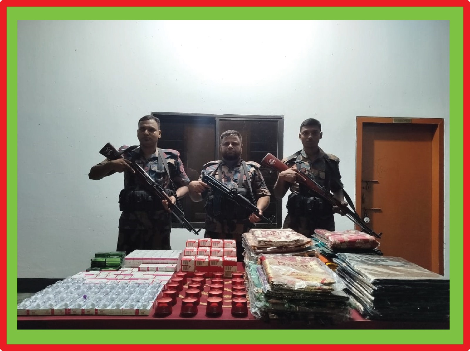 যশোর ব্যাটালিয়ন ৪৯ বিজিবির অভিযানে ভারতীয় শাড়ী সহ বিভিন্ন পন্য আটক।